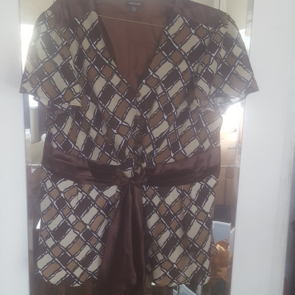 Piano blouse - Picture 1 of 2